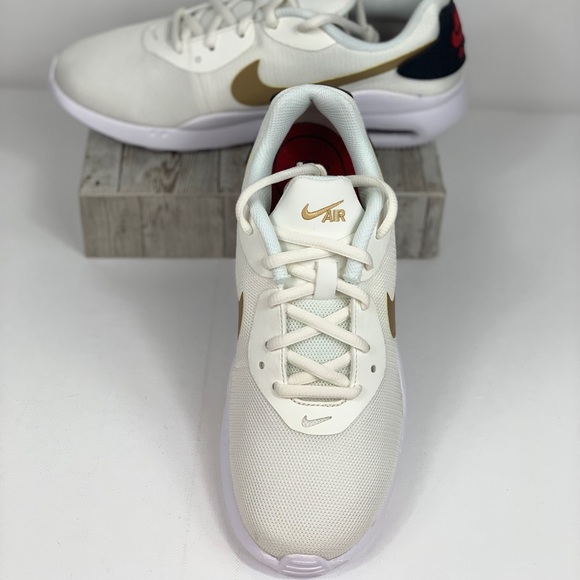 Nike Air Max Oketo - Picture 2 of 8